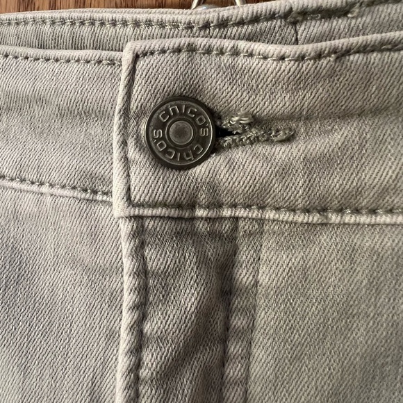 Chico’s Girlfriend Slim Ankle Grey Jeans size 12 - Picture 5 of 9